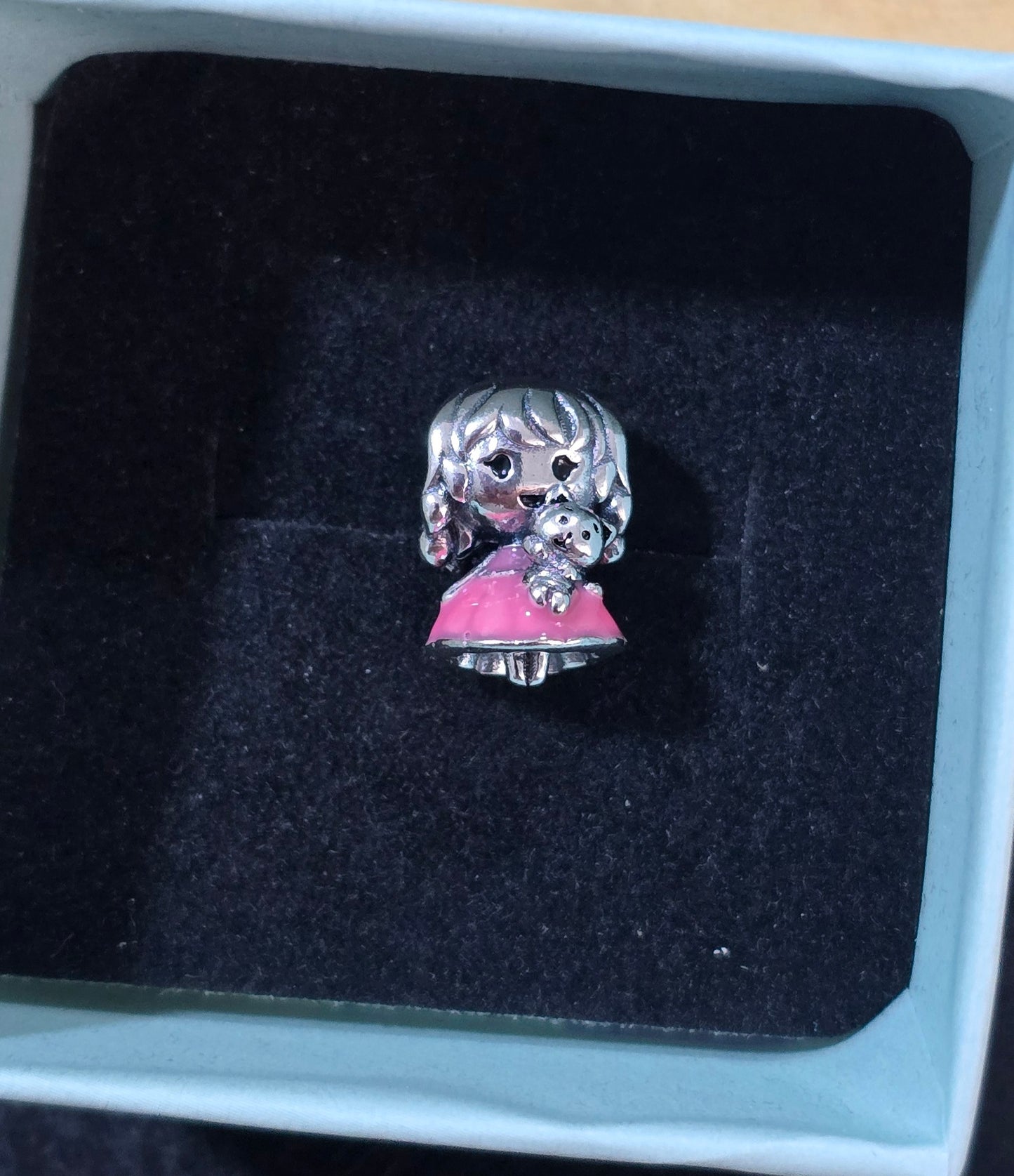Charm de plata Niña con Osito