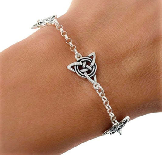 Pulsera Triquetas